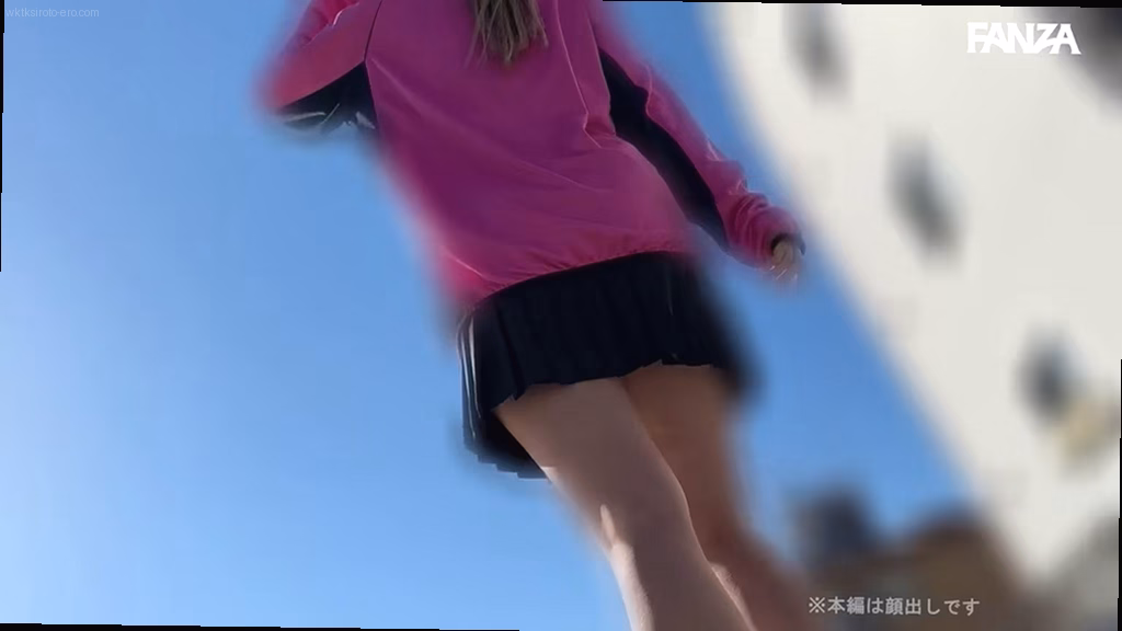 シーン1：屋上での禁断の接触 0