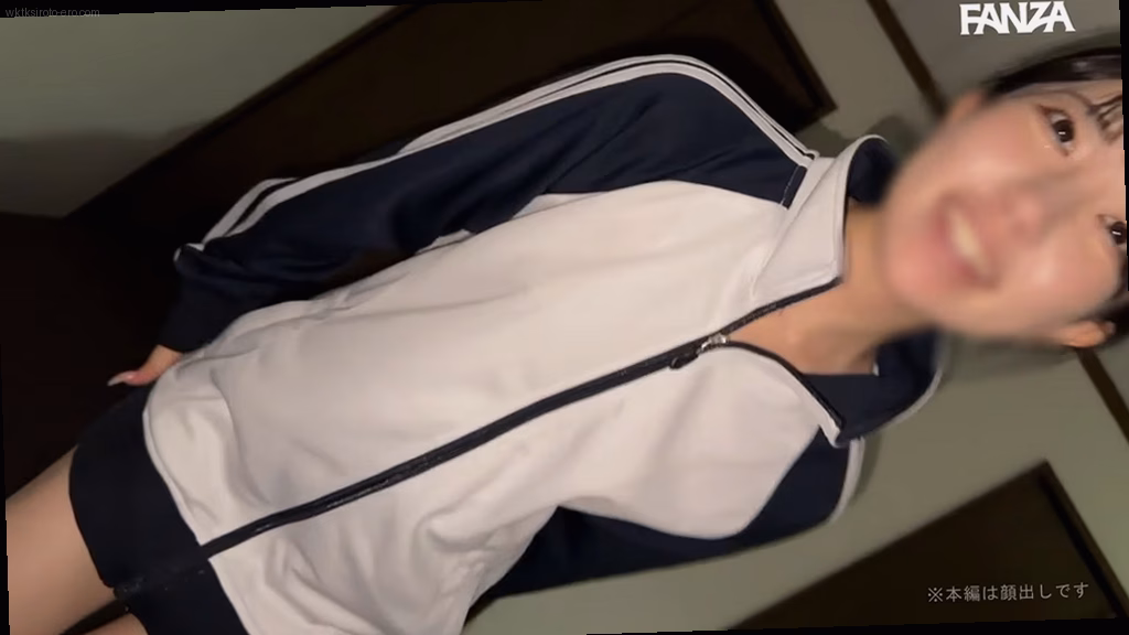 騎乗位とバック：腰の動きとイキ顔 12