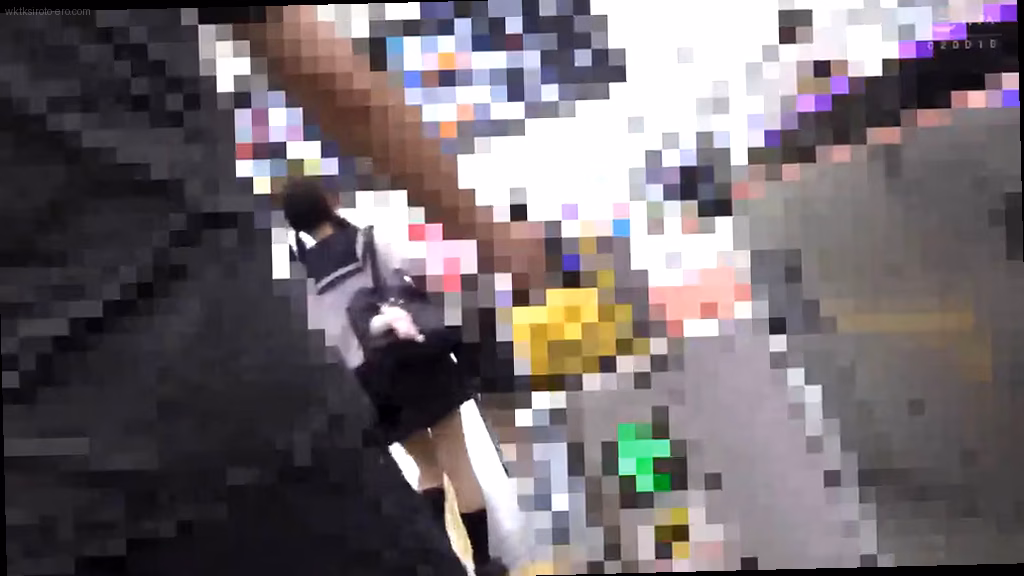 シーン3：激しい手マンとバイブ責め 5